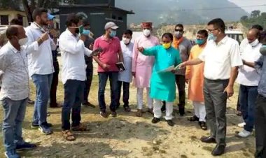  डा. धन सिंह रावत ने किया गंगानाली में बनने वाले स्टेडियम स्थल का निरीक्षण  