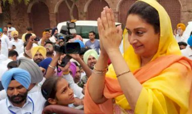 बिग ब्रेकिंग: केंद्रीय मंत्री हरसिमरत कौर बादल ने इस्तीफा दिया