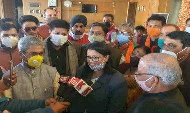 देहरादून पहुंचने पर भाजपा प्रदेश प्रभारी व सह प्रभारी का हुआ भव्य स्वागत