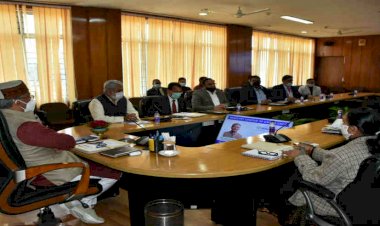 स्मार्ट सिटी के निर्माण कार्यों के दौरान जनता को कोई परेशानी न हो: सीएम