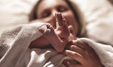 उत्तराखंड: अस्पताल के टायलेट में नाबालिग किशोरी ने दिया बच्ची को जन्म