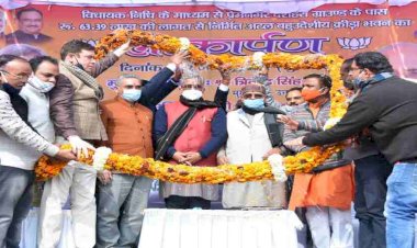 देहरादून:बहुद्देशीय क्रीडा भवन का सीएम ने किया लोकार्पण