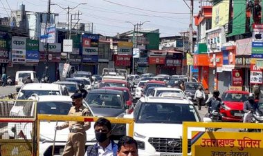 देहरादून: ट्रेफिक ड्यूटी से गायब मिले ट्रैफिक पुलिस के दो दरोगा समेत सात सस्पेंड