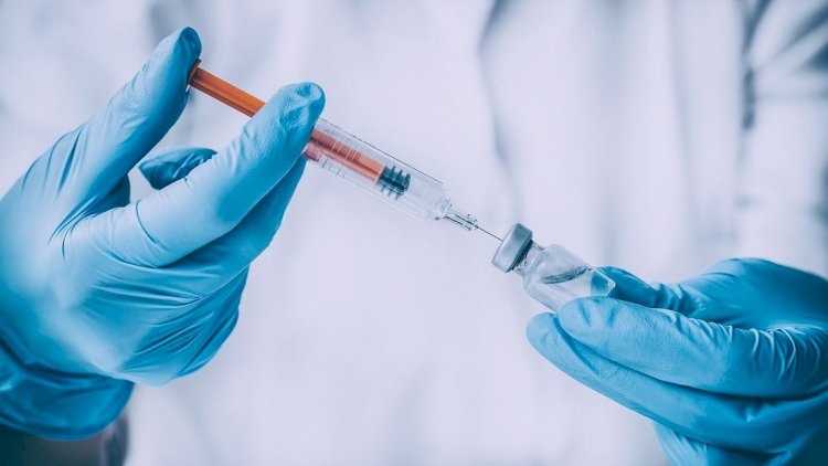 नए साल पर Corona Vaccine का तोहफा,'कोविशील्ड' के इमरजेंसी इस्तेमाल को मिली मंजूरी