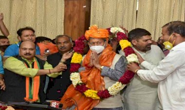 दिल्ली पहुंचे मुख्यमंत्री तीरथ सिंह रावत का भव्य स्वागत