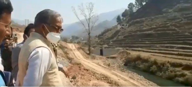 पूर्व सीएम त्रिवेंद्र सिंह ने किया ल्वाली झील निर्माण कार्य का निरीक्षण 