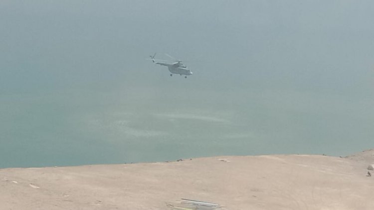 एयरफोर्स के हेलीकॉप्टर ने टिहरी झील से पानी भरकर यहां के जंगलों की बुझाई आग