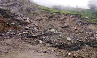 उत्तराखंड से बड़ी खबर: चकराता क्षेत्र में बादल फटा, तीन लापता, सीएम ने प्रशासन को दिए सहायता के निर्देश