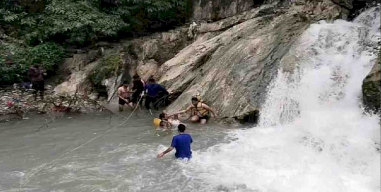 मसूरी: कैम्पटी फॉल में डूबने से एक पर्यटक की मौत
