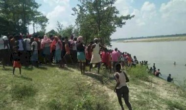 बिहार में बड़ा हादसा: 25 लोगों को लेकर जा रही नाव डूबी, 20 लापता