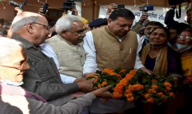 राज्य स्थापना दिवस: सीएम ने दी शहीदों को श्रद्धांजलि