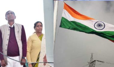 सीएम धामी ने पिथौरागढ़ में फहराया 100 फीट उंचा तिरंगा