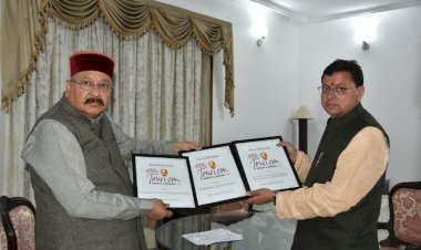 पर्यटन के क्षेत्र में राज्य को मिले तीन बेस्ट पुरस्कारों के साथ मुख्यमंत्री से मिले पर्यटन मंत्री