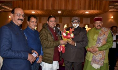 देवस्थानम बोर्ड पर ध्यानी समिति ने सीएम धामी को सौंपा अंतिम प्रतिवेदन