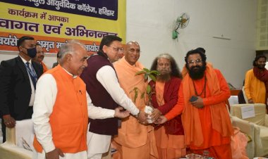 हम उत्तराखण्ड व उत्तराखण्ड की जनता के लिये फैसले ले रहे हैं:'हरिद्वार संवाद' में बोले सीएम धामी