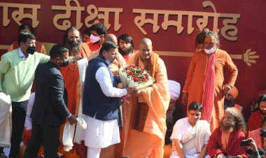 स्वामी कैलाशानन्द महाराज के प्रथम सन्यास दीक्षा कार्यक्रम में शामिल हुए सीएम धामी