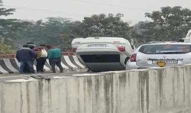 देहरादून-हरिद्वार हाईवे पर भीषण हादसा, कार की टक्कर से फ्लाईओवर से नीचे गिरी कार