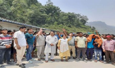रेल परियोजना के तहत निर्माणाधीन टनल में विस्फोट, 1 की मौत 3 घायल