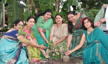 सीएम आवास में विधि विधान के साथ मनाया गया हरेला पर्व