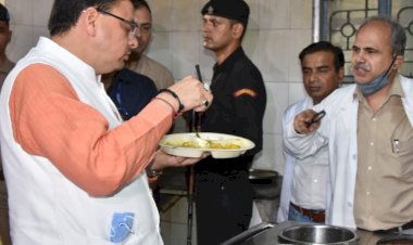 मुख्यमंत्री पुष्कर सिंह धामी ने दून  अस्पताल का औचक निरीक्षण किया