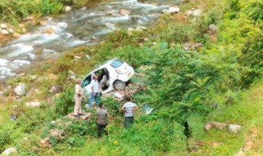 कोटद्वार के पास खाई में गिरी कार, दो की मौत