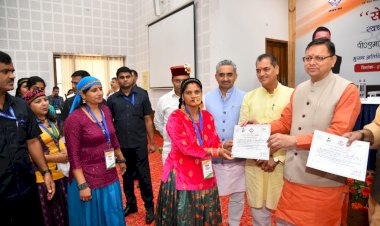 ‘स्वच्छता गौरव सम्मान’ कार्यक्रम में स्वच्छता दूत सम्मानित