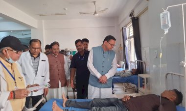 बस दुर्घटना में घायल हुए लोगों का सीएम ने जाना हालचाल