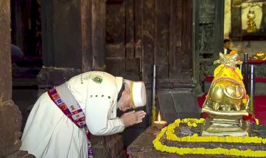 प्रधानमंत्री श्री नरेंद्र मोदी ने श्री केदारनाथ में रुद्राभिषेक किया