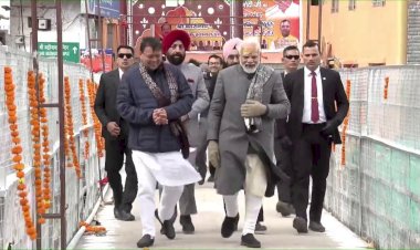 प्रधानमंत्री नरेंद्र मोदी ने 3400 करोड़ रुपये से अधिक की परियोजनाओं का शिलान्यास किया