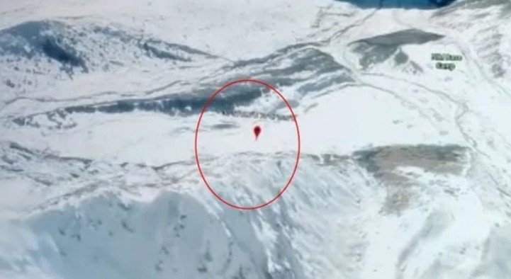 डोकरानी बामक ग्लेशियर में हिमस्खलन से 4 पर्वतारोहियों की मौत, 32 की तलाश जारी