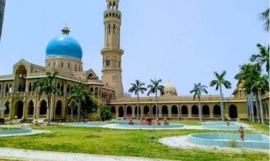 इलाहाबाद विश्वविद्यालय के छात्रों को पूर्व आईपीएस अधिकारी अमिताभ ठाकुर सलाह