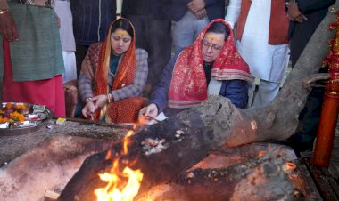 सीएम धामी ने की  माँ डाट काली मंदिर में पूजा अर्चना