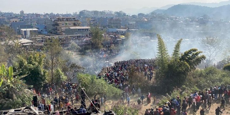 पोखरा हवाईअड्डे पर उतरने से कुछ सेकेंड पहले नेपाल का विमान दुर्घटनाग्रस्त, सभी 72 यात्री मरे