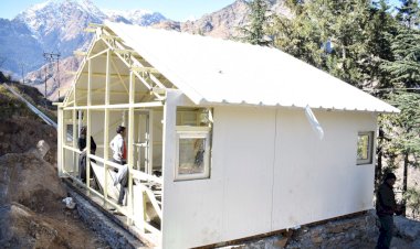 भूधंसाव प्रभावितों के पुनर्वास हेतु प्रीफेब्रिकेटेड शेल्टर निर्माण कार्य जारी