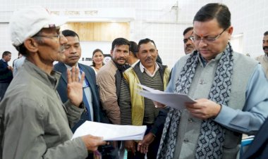 सीएम ने बड़ी संख्या में आए लोगों की शिकायतों और समस्याओं को सुना