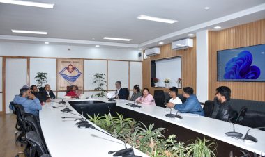 अपर मुख्य सचिव श्रीमती राधा रतूड़ी से मिले पीसीएस मुख्य परीक्षा के अभ्यर्थी 