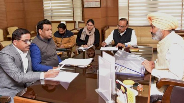 पंजाब वित्त मंत्री हरपाल सिंह चीमा  ने राज्य सरकार के विभागों के साथ बजट से पूर्व अहम बैठकें की