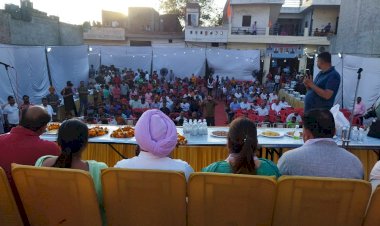 भाजपा पर बरसे बरसट, कहा भाजपा ने अदानी अंबानी पर जनता के टैक्स का पैसा लुटाया