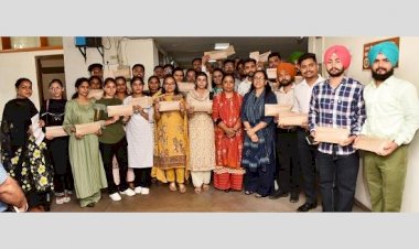 डॉ. बलजीत कौर ने 35 क्लर्कों को नियुक्ति पत्र सौंपे