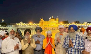 यूरोपीय प्रतिनिधिमंडल ने स्वर्ण मंदिर, अमृतसर में शांति के लिए प्रार्थना की