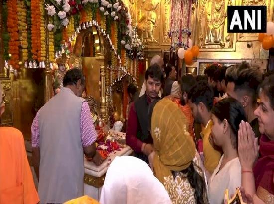 हनुमान जन्मोत्सव पर मंदिरों में भक्तों की भीड़ उमड़ी