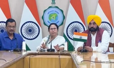 अध्यादेश के खिलाफ अरविंद केजरीवाल को मिला ममता बनर्जी का साथ