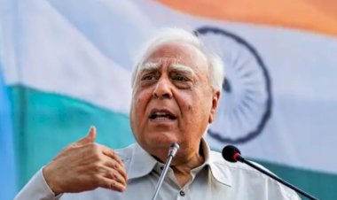 ​कपिल सिब्बल का केंद्र से सवाल, जब नौकरशाह ही चलाएंगे सरकार तो दिल्ली को क्यों दी विधानसभा?