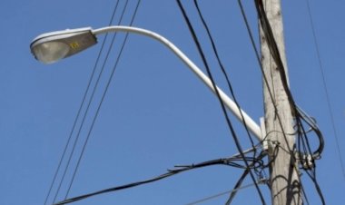 डार्क स्पॉट खत्म करने के लिए दिल्ली सरकार का बड़ा कदम, पूरे शहर में लगाएगी 90,953 स्मार्ट स्ट्रीट लाइटें