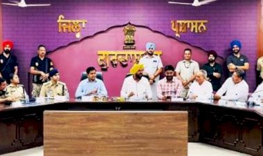 कैबिनेट मंत्री कुलदीप सिंह धालीवाल ने जिला गुरदासपुर में बाढ़ रोकथाम प्रबंधों पर समीक्षा बैठक की