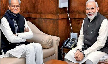 राजस्थान कार्यक्रम के निमंत्रण पर पीएमओ, अशोक गहलोत के बीच जुबानी जंग