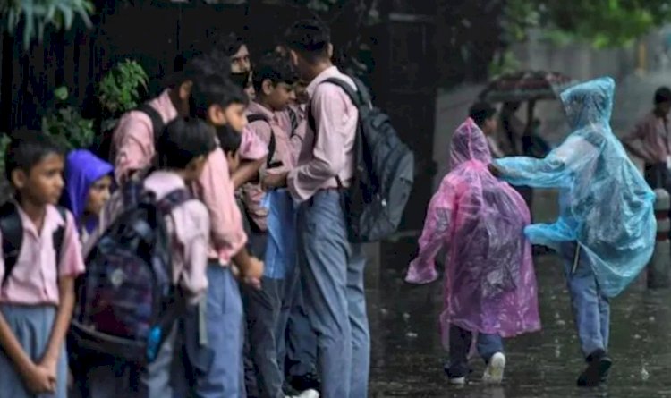 बारिश से हाल-बेहाल दिल्ली-नोएडा-गाजियाबाद में आज स्कूल की छुट्टी