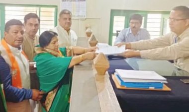 बागेश्वर: भाजपा प्रत्याशी पार्वती दास ने दाखिल किया नामांकन