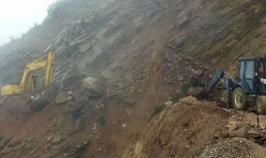 उत्तराखंड: तीन दिन से बंद है गंगोत्री हाइवे