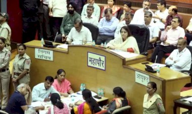 आम आदमी पार्टी ने प्रति बैठक एमसीडी पार्षद भत्ता 300 रुपये से बढ़ाकर 25,000 रुपये करने का प्रस्ताव पारित किया, भाजपा ने किया विरोध